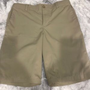 Under Armor boys size 16 khaki dri fit shorts. EUC.